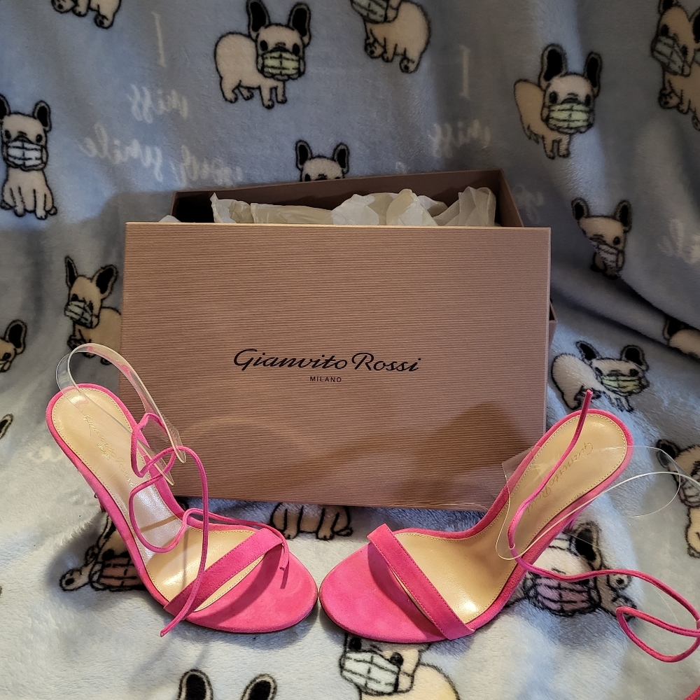 Pink Gianvito Rossi heel *NEW IN BOX